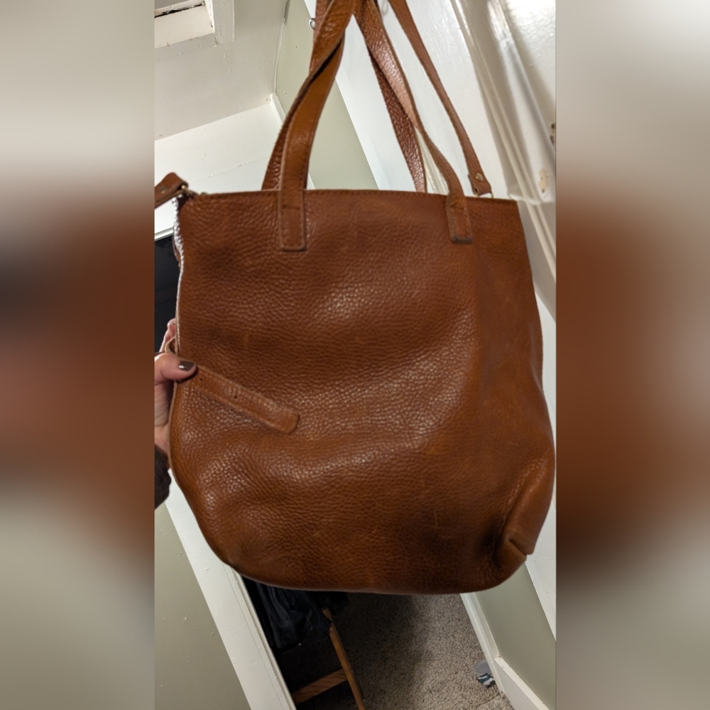 Portland Leather Full Size Crossbody In Sedona - Picture 2 of 3